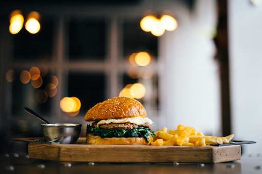 6 Best Burgers in West Virginia!