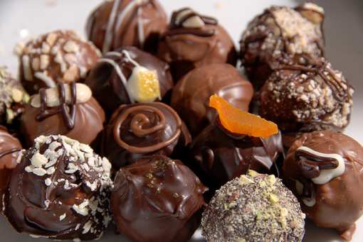 7 Best Chocolate Shops in West Virginia!